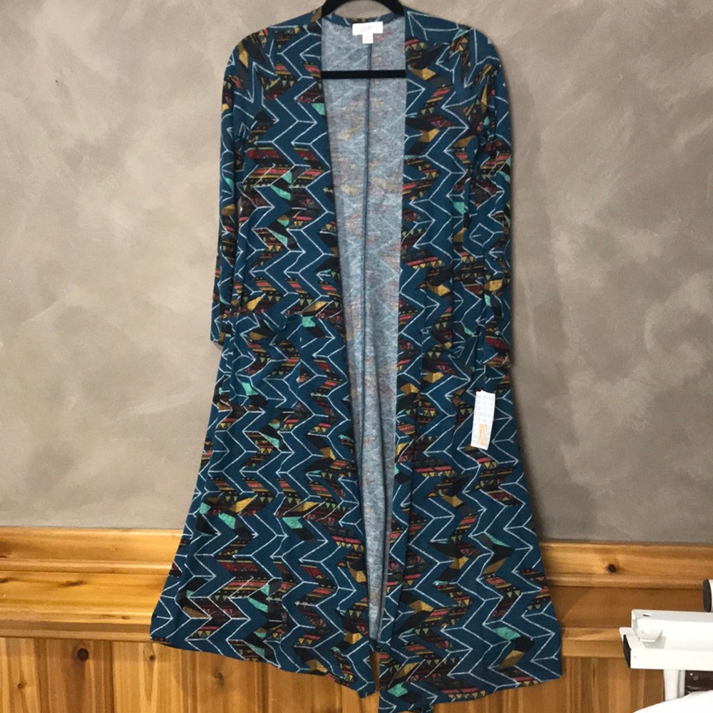 NWT LuLaRoe Sarah sweater